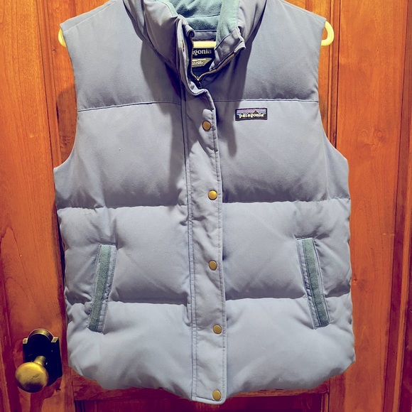 Patagonia Down Vest - Picture 1 of 4